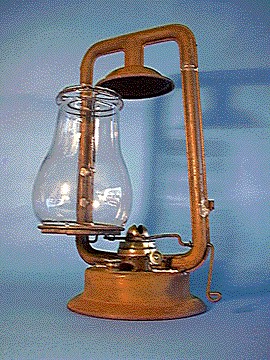 The Hurwood Aladdin Lantern